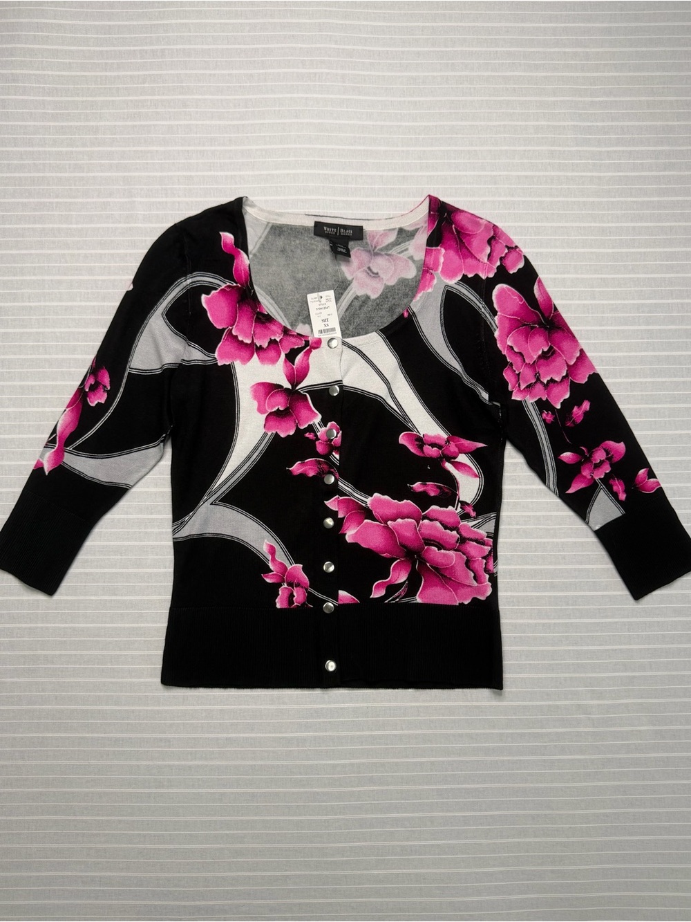 🌸 NWT White House Black Market Floral Cardigan – XS 🌸